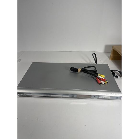 Philips DVP642/37 DivX-Certified Progressive Scan DVD Player Remote + Cables - Picture 4 of 9